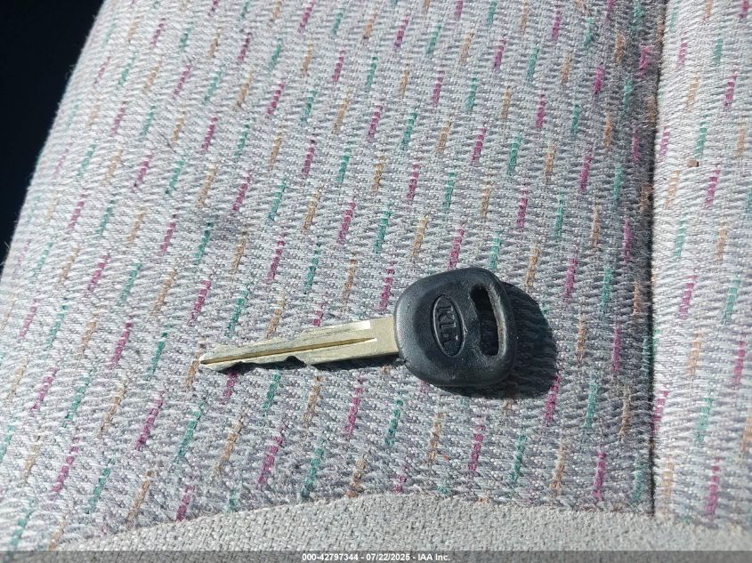 2001 Kia Rio VIN: KNADC12361651643 Lot: 42797344