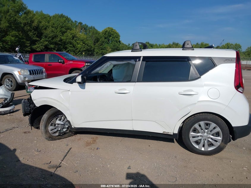 2021 KIA SOUL LX - KNDJ23AU3M7769607