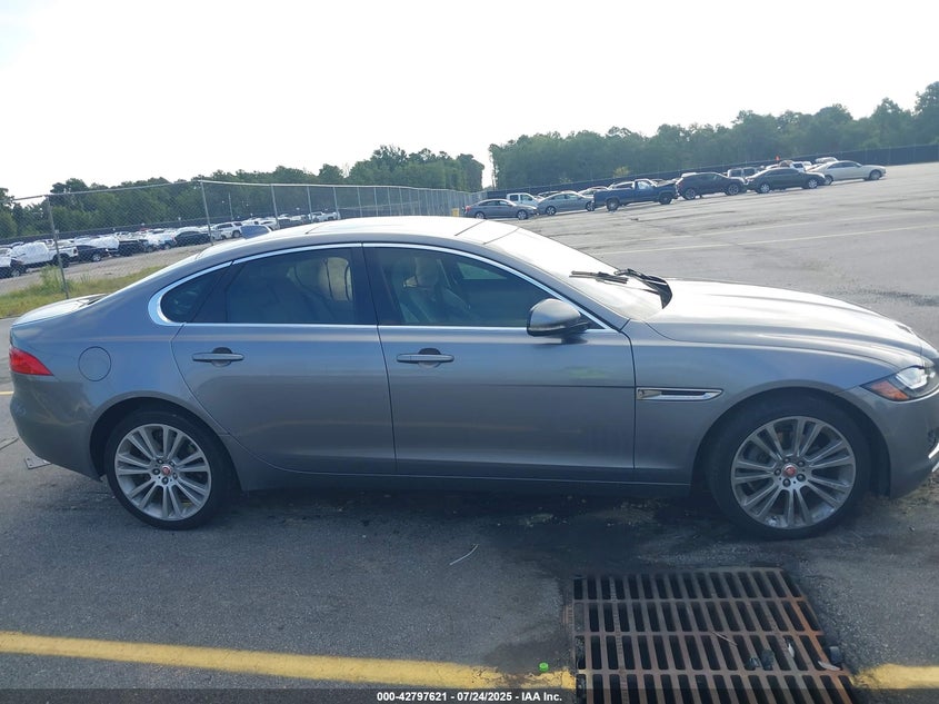 VIN SAJBD4FX6LCY85818 2020 JAGUAR XF 25T PREMIUM RWD AUTOMATIC