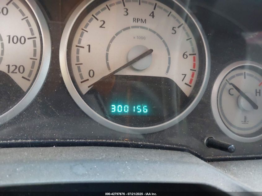 2008 Chrysler Town & Country Lx VIN: 2A8HR44H58R708061 Lot: 42797676