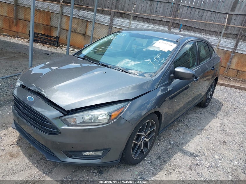 Vin: 1fadp3f29jl214367, lot: 43291158, ford focus se 20182