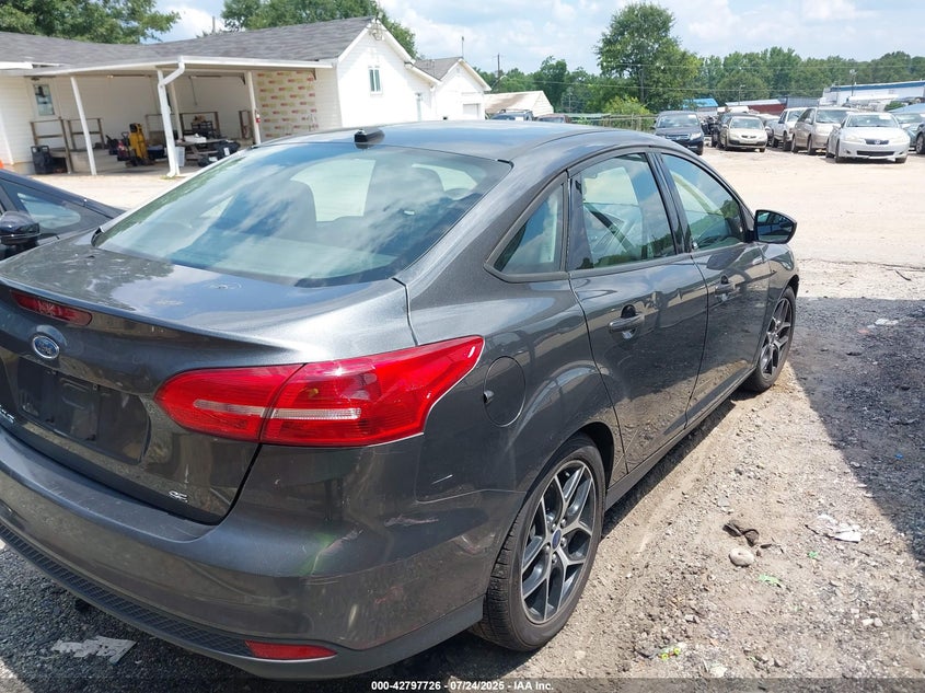 Vin: 1fadp3f29jl214367, lot: 43291158, ford focus se 20184