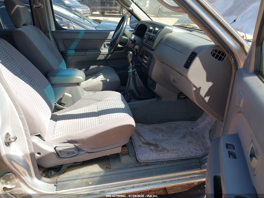 2000 Nissan Xterra Se/Xe VIN: 5N1ED28Y3YC537757 Lot: 42798962