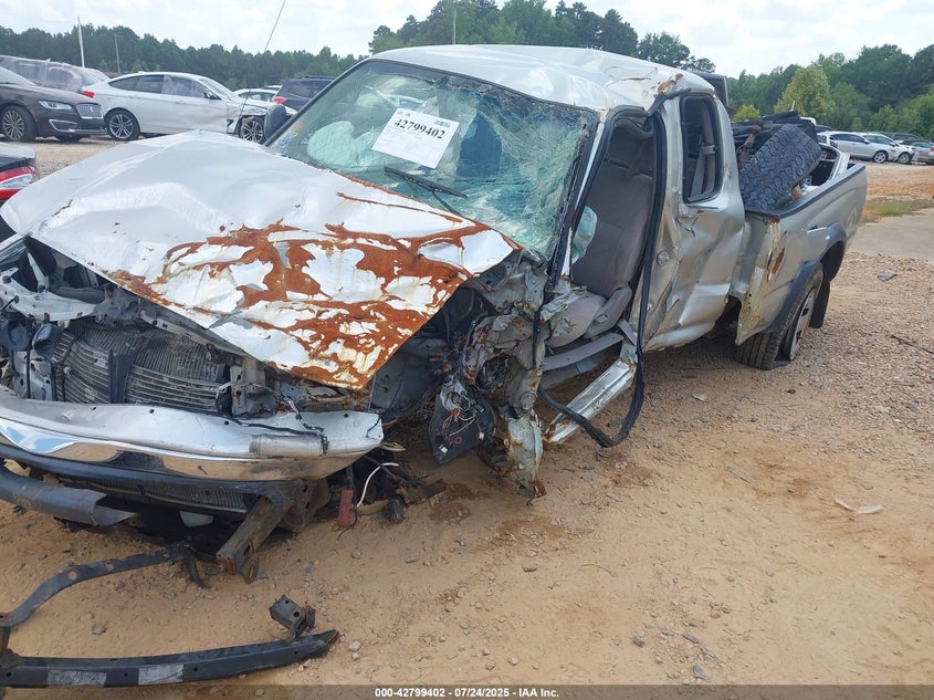 2004 Toyota Tacoma Base V6