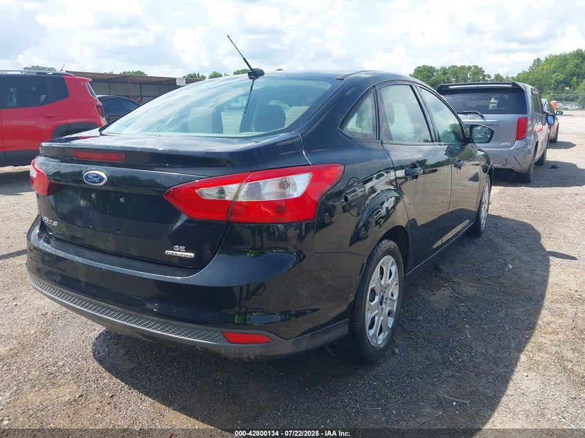 Vin: 1fahp3f2xcl419717, lot: 43293566, ford focus se 20124