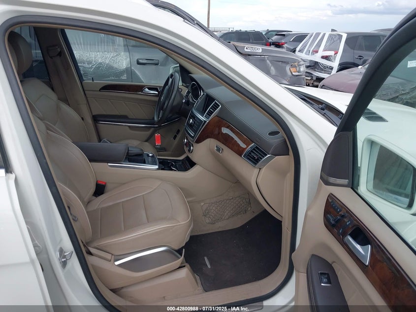 2013 MERCEDES-BENZ GL 550 4MATIC 4JGDF7DE6DA221855