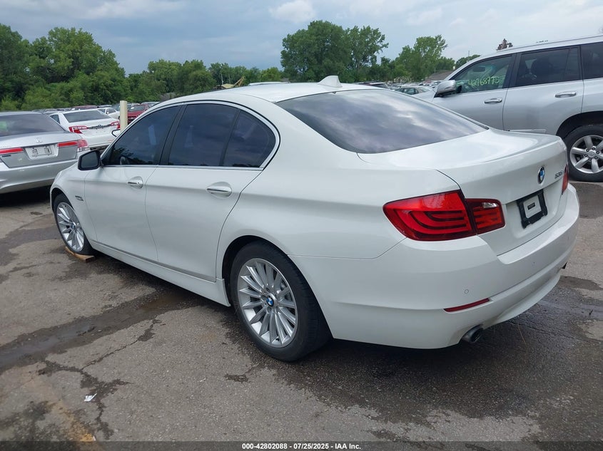WBAFR7C56CC808076 2012 BMW 5ER photo no. 3