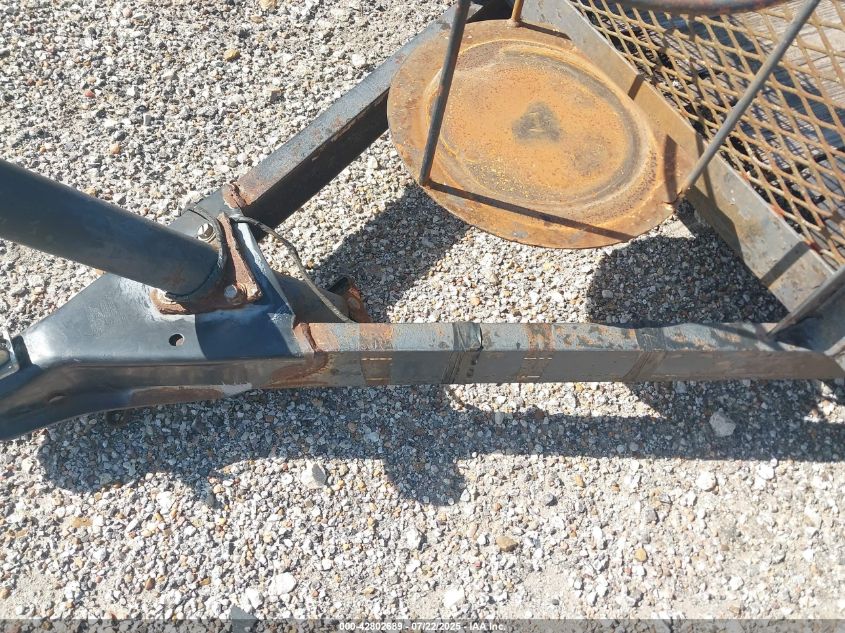 2001 Custom 16' Utility Trailer VIN: BILLOFSALE Lot: 42802689