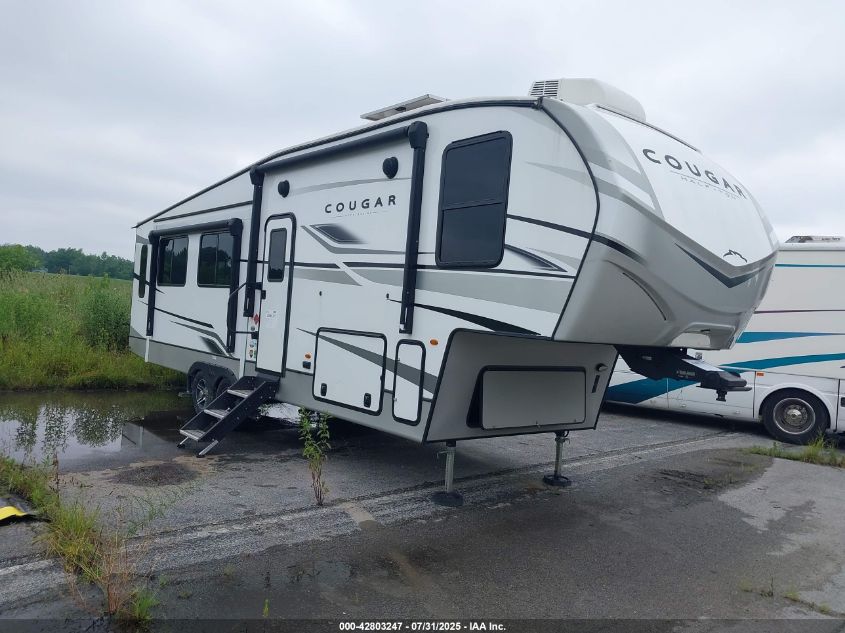 2023 Keystone Cougar white null null 4YDFCGN27P2502505 photo #1