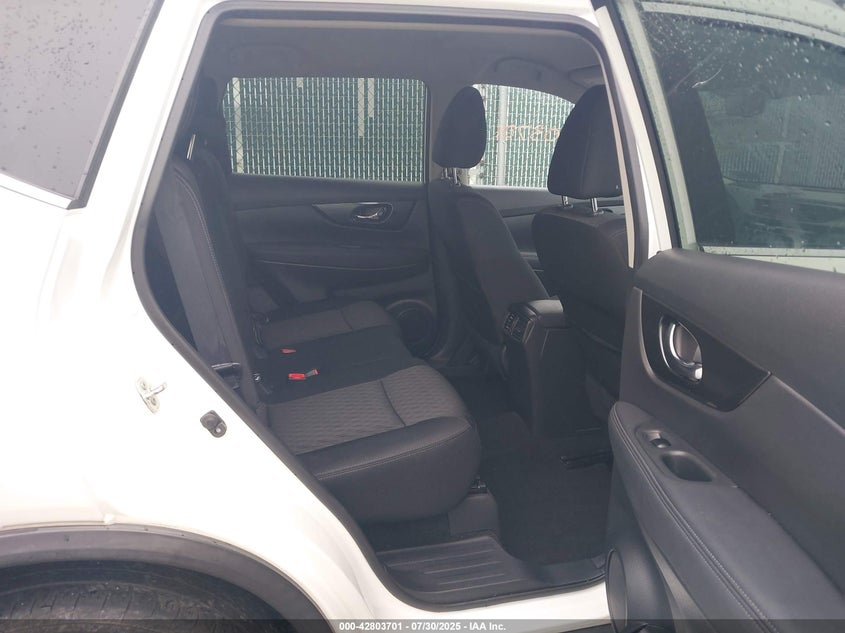 2018 NISSAN ROGUE SV - KNMAT2MV6JP539910