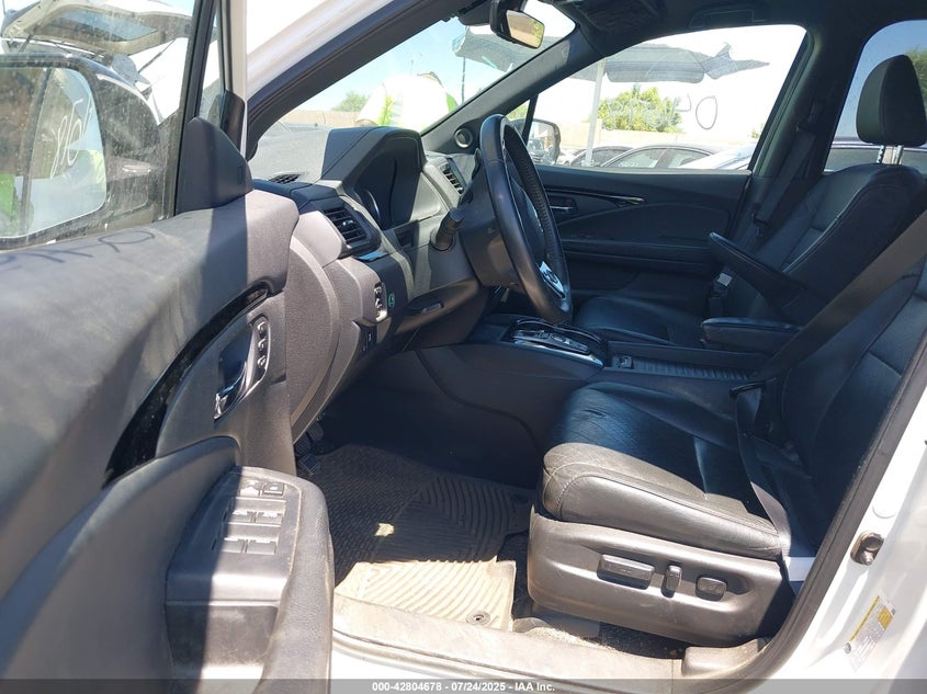 2019 HONDA PASSPORT ELITE - 5FNYF8H05KB009575