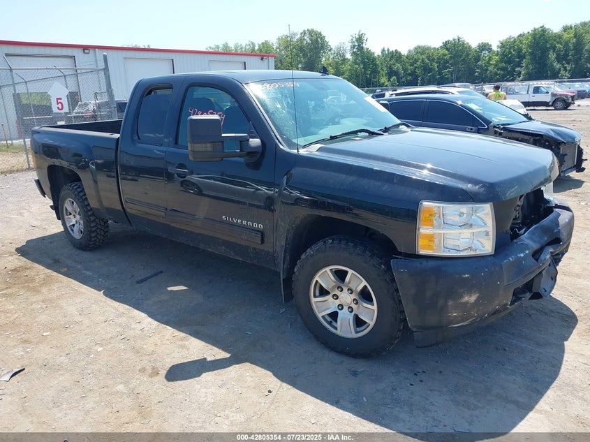 2013 CHEVROLET SILVERADO 1500 LT - 1GCRKSE77DZ376490
