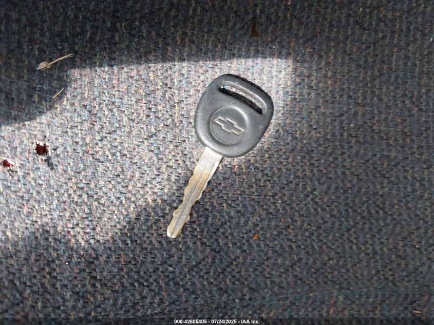 2002 Chevrolet Silverado 1500 VIN: 1GCEC14V32E126335 Lot: 42805405