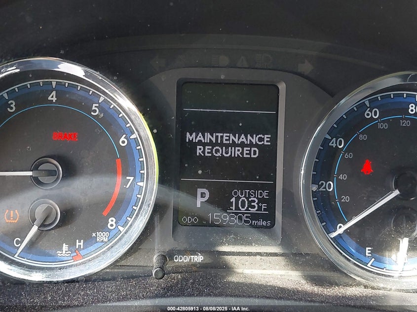 2018 TOYOTA COROLLA LE - 5YFBURHE9JP795820