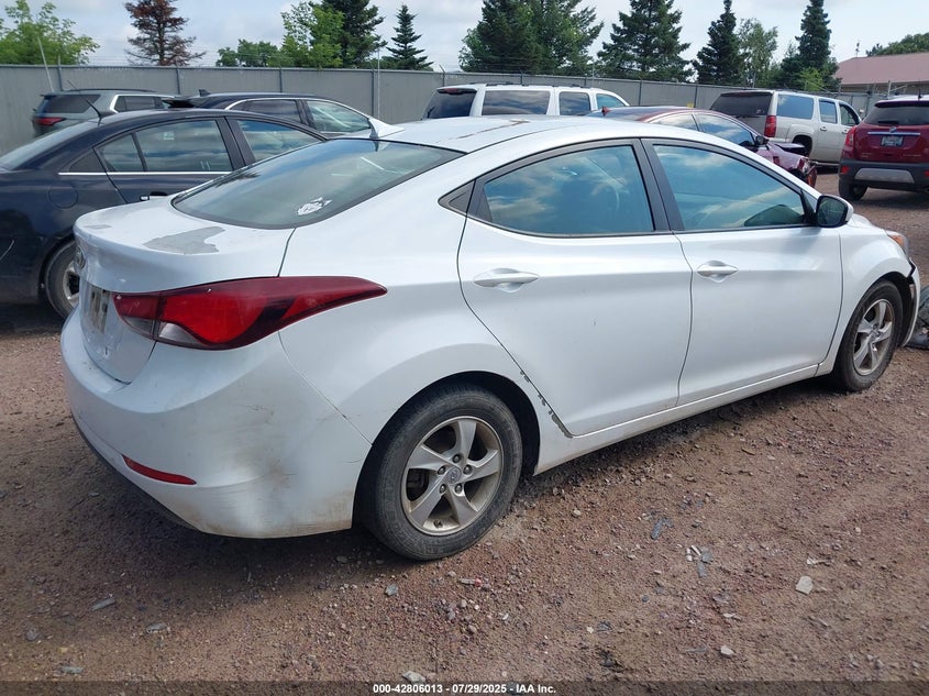 2015 HYUNDAI ELANTRA SE 5NPDH4AE0FH614554