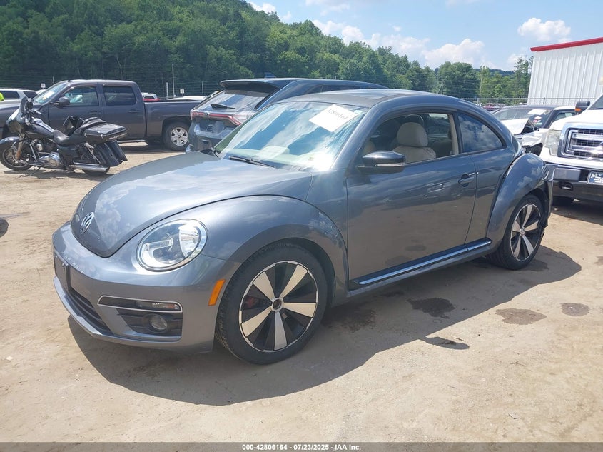2013 VOLKSWAGEN BEETLE 2.0T TURBO - 3VWVS7AT5DM683735