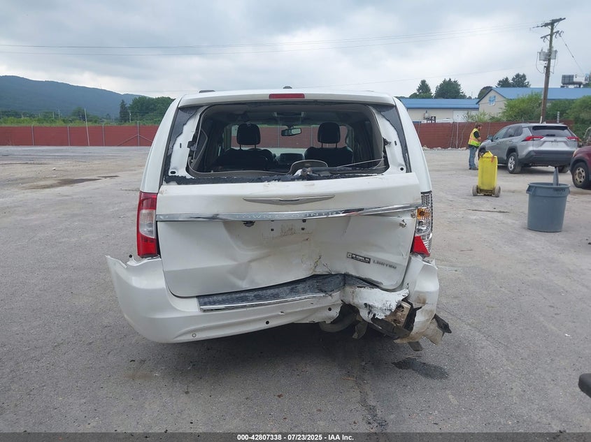 2015 CHRYSLER TOWN & COUNTRY LIMITED - 2C4RC1GG1FR639123
