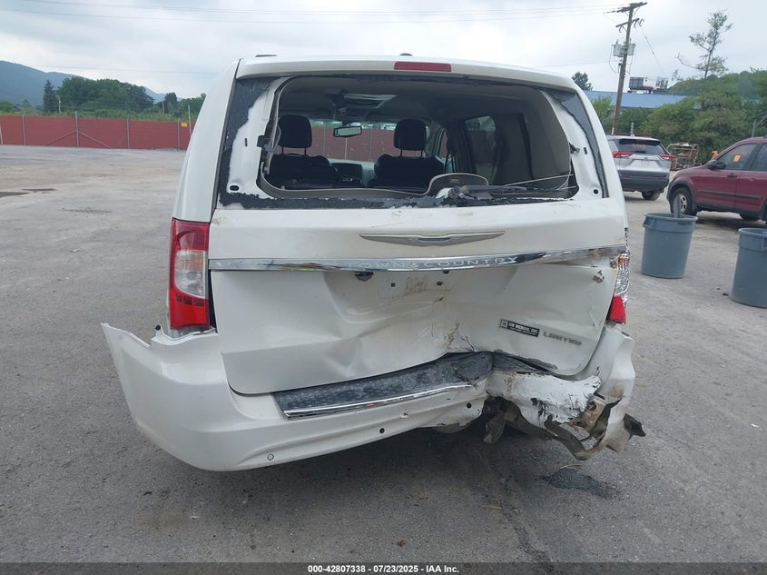 2015 CHRYSLER TOWN & COUNTRY LIMITED - 2C4RC1GG1FR639123