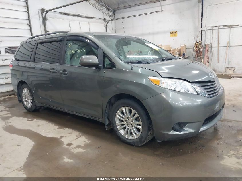 TOYOTA SIENNA XLE V6