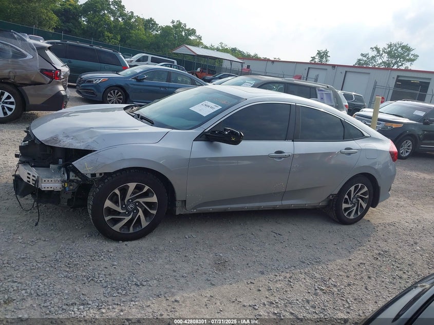 19XFC2F74HE072081 2017 Honda Civic 2.0 Ex Silver