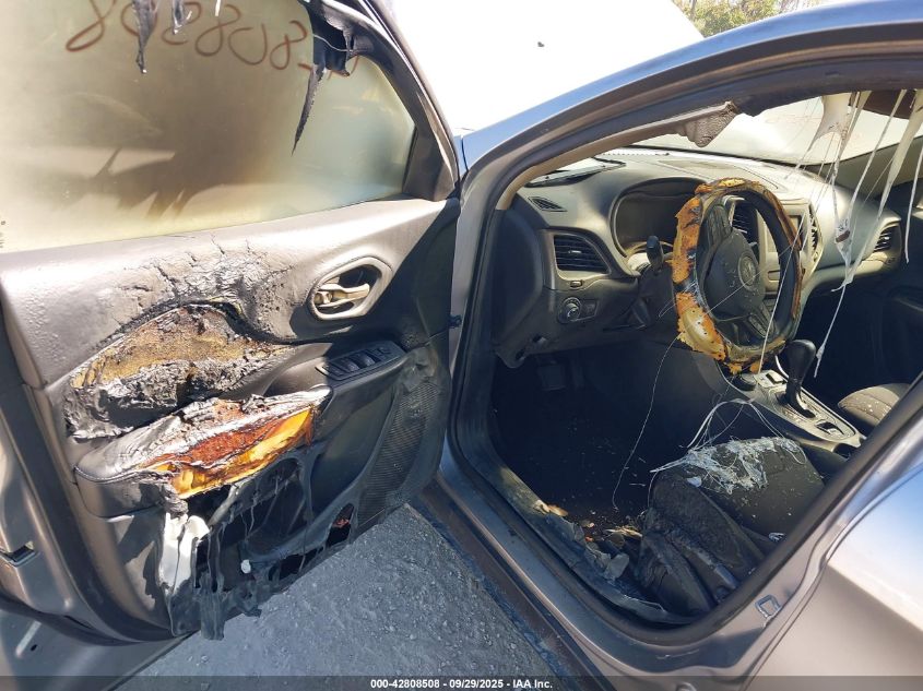 2019 Jeep Cherokee Latitude 4X4 VIN: 1C4PJMCB0KD106797 Lot: 42808508