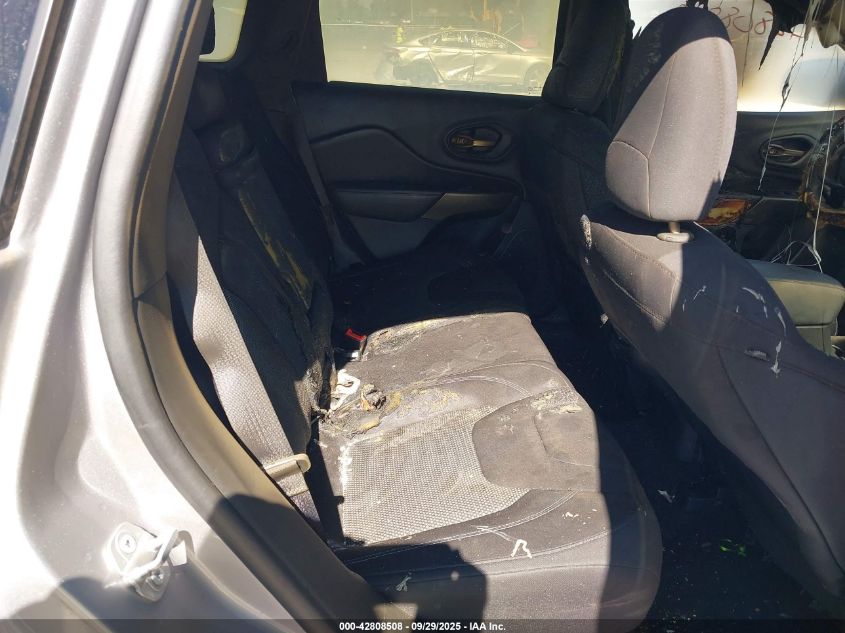 2019 Jeep Cherokee Latitude 4X4 VIN: 1C4PJMCB0KD106797 Lot: 42808508