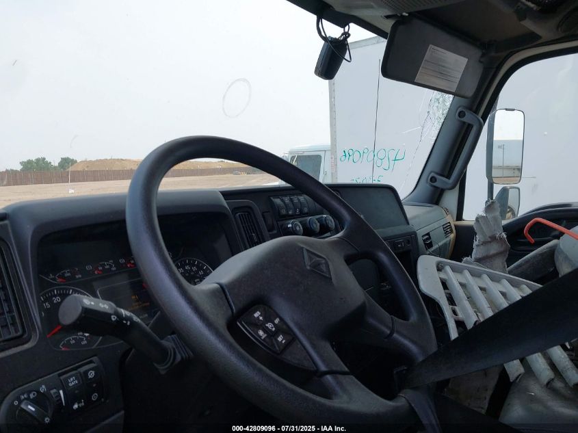 2025 International Mv VIN: 3HAEUMML8SL594408 Lot: 42809096