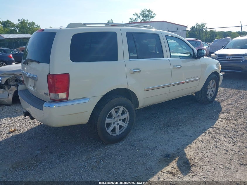 2007 CHRYSLER ASPEN auction photo 4
