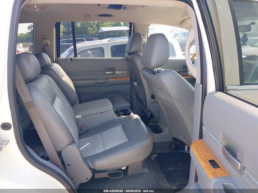 2007 CHRYSLER ASPEN auction photo 8