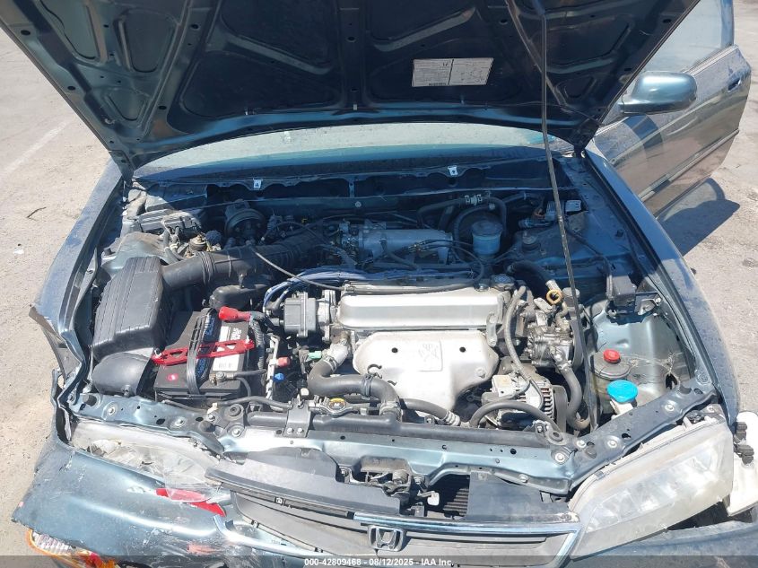 1996 Honda Accord Lx VIN: 1HGCD7239TA028865 Lot: 42809468