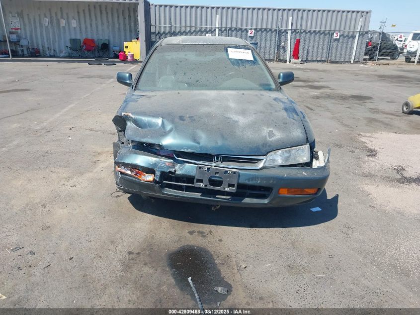 1996 Honda Accord Lx VIN: 1HGCD7239TA028865 Lot: 42809468