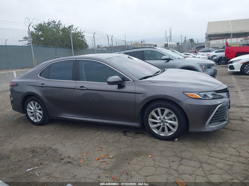 2024 TOYOTA CAMRY LE - 4T1C11AK4RU844561