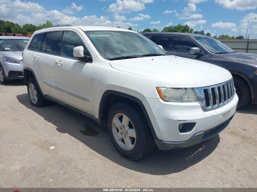 1J4RR4GG4BC562003 2011 Jeep Grand Cherokee Laredo auction photo 1