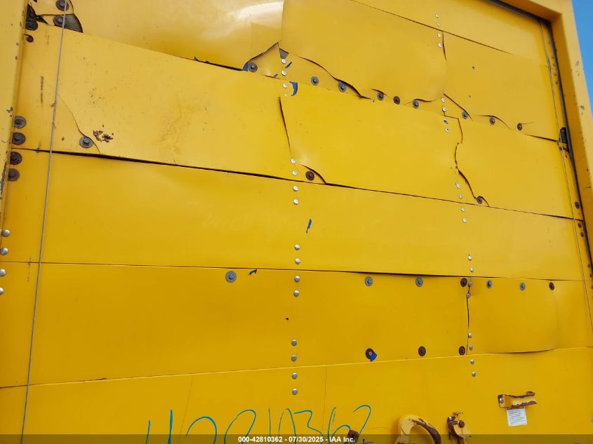 1999 GMC C-Series C7H042 VIN: 1GDJ7H1D3XJ852004 Lot: 42810362