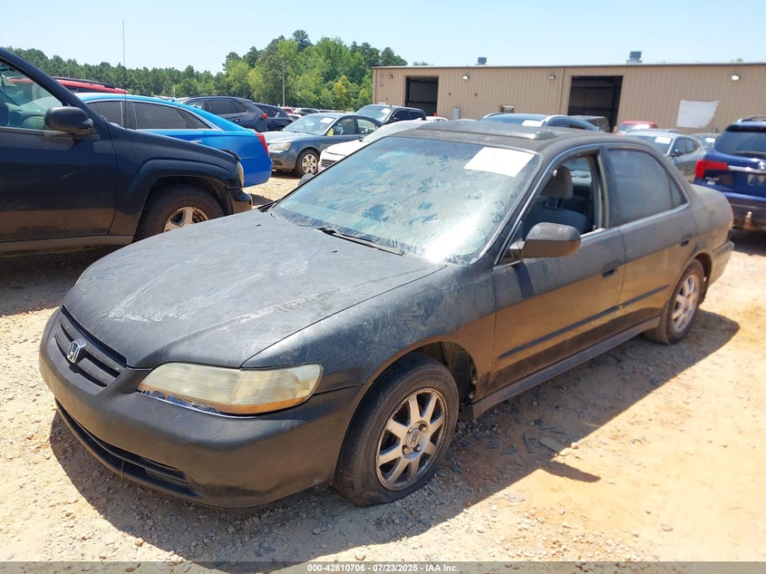 1HGCG56792A060738 2002 HONDA ACCORD photo no. 2