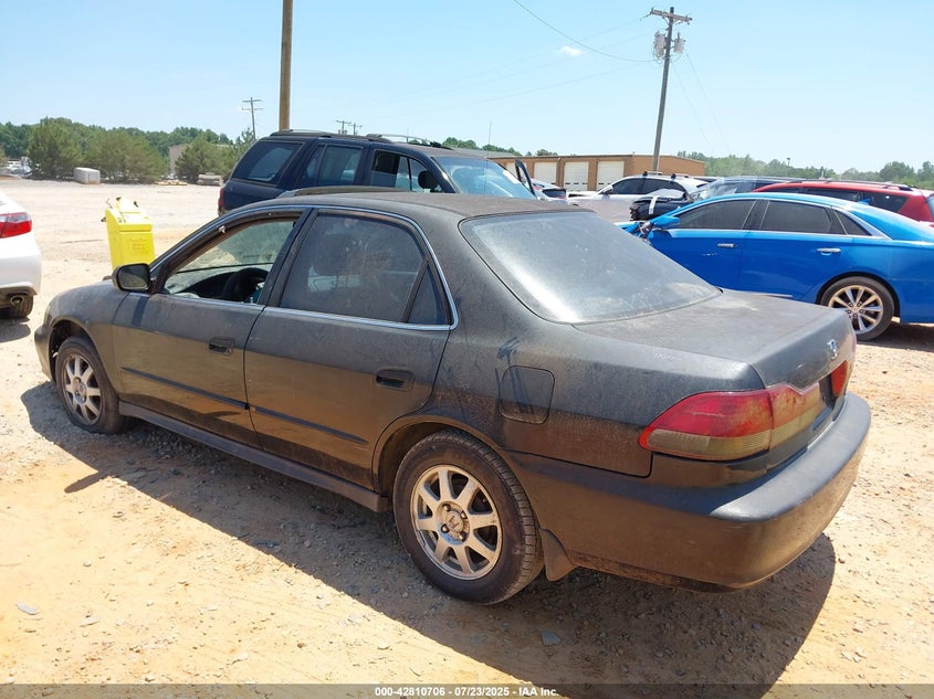 1HGCG56792A060738 2002 HONDA ACCORD photo no. 3