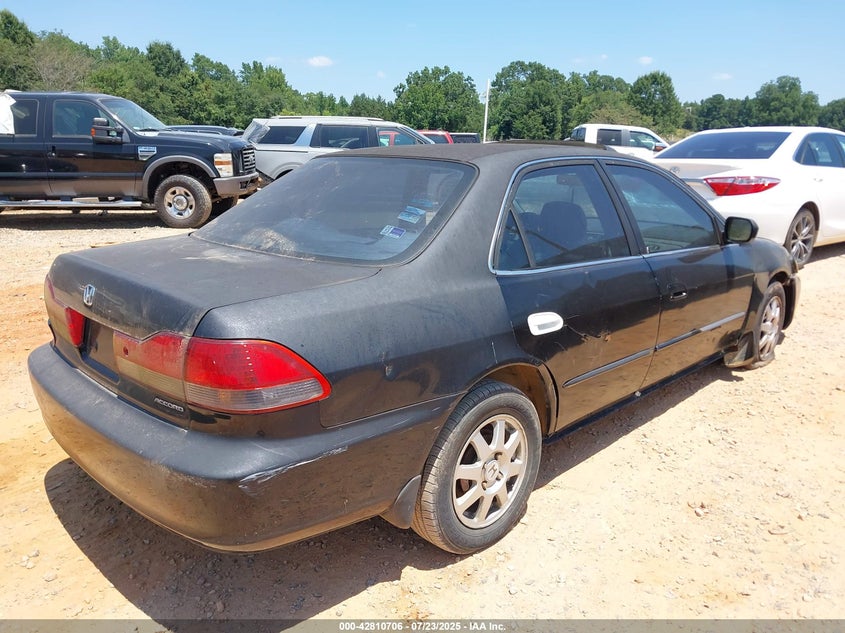 1HGCG56792A060738 2002 HONDA ACCORD photo no. 4
