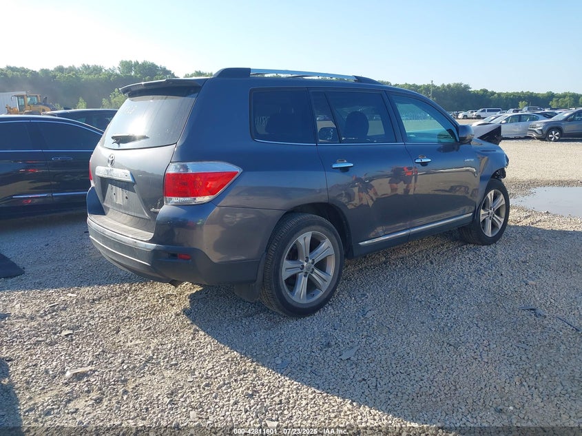 2013 Toyota Highlander Limited V6 VIN: 5TDDK3EH4DS273828 Lot: 42811601