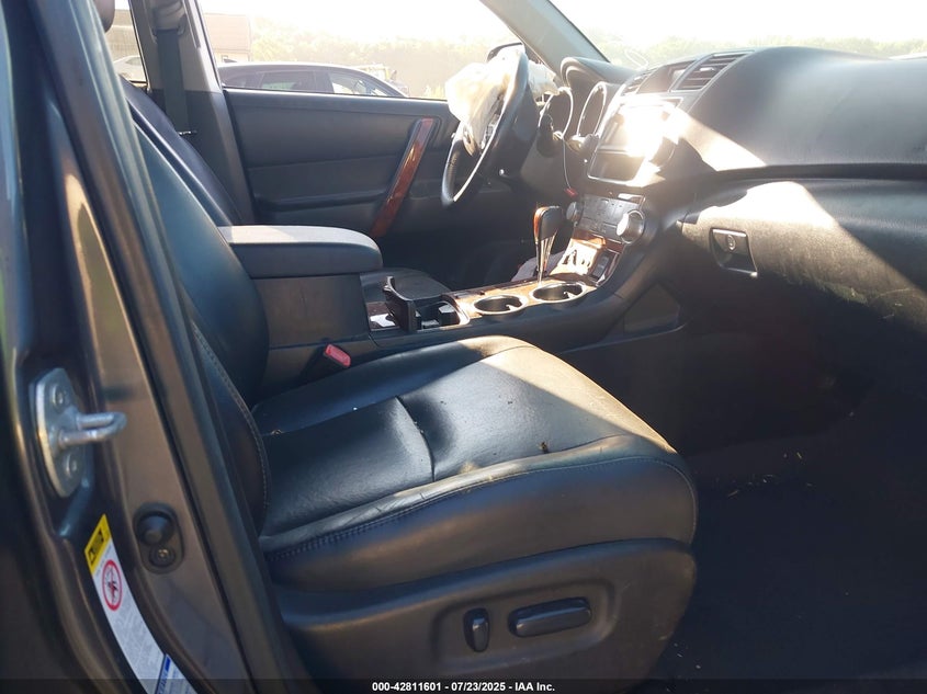 2013 Toyota Highlander Limited V6 VIN: 5TDDK3EH4DS273828 Lot: 42811601