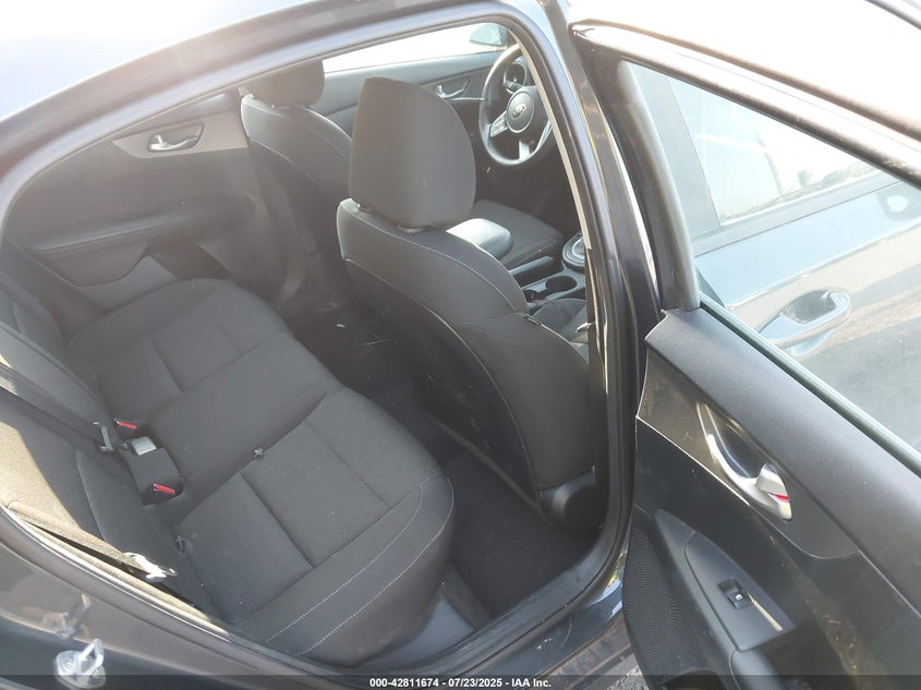 2019 KIA FORTE LXS - 3KPF24AD9KE052878