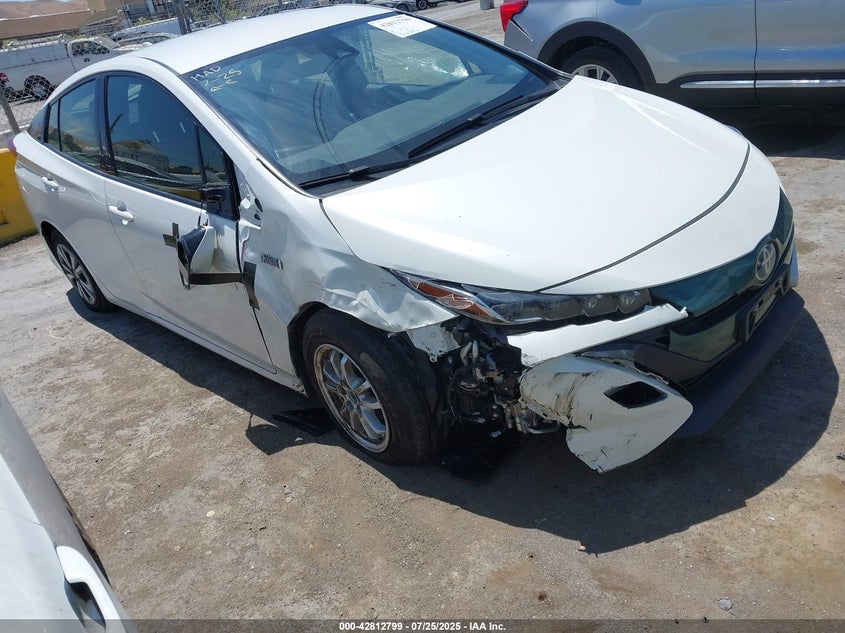2018 TOYOTA PRIUS PRIME PREMIUM - JTDKARFP7J3104256