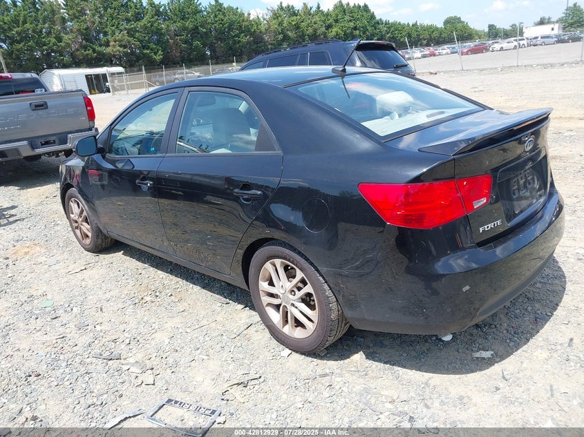 2011 Kia Forte Ex VIN: KNAFU4A25B5386486 Lot: 42812929