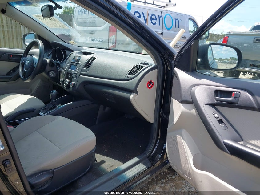 2011 Kia Forte Ex VIN: KNAFU4A25B5386486 Lot: 42812929