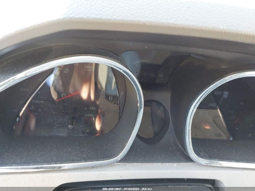 2010 Chevrolet Traverse Lt VIN: 1GNLRGED5AJ206949 Lot: 42812947