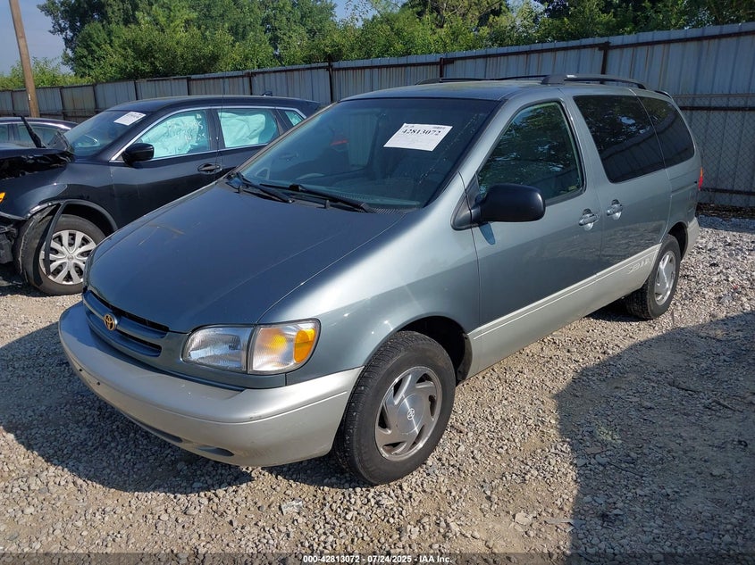 1998 Toyota Sienna Xle VIN: 4T3ZF13C8WU038677 Lot: 42813072