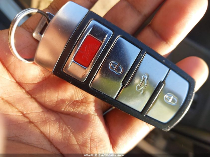 2009 Volkswagen Passat VIN: WVEJK3C29P028433 Lot: 42813316