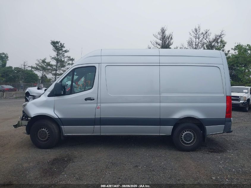 2022 Mercedes-Benz Sprinter 2500 Standard Roof I4 VIN: W1W40BHY9NT095174 Lot: 42813437