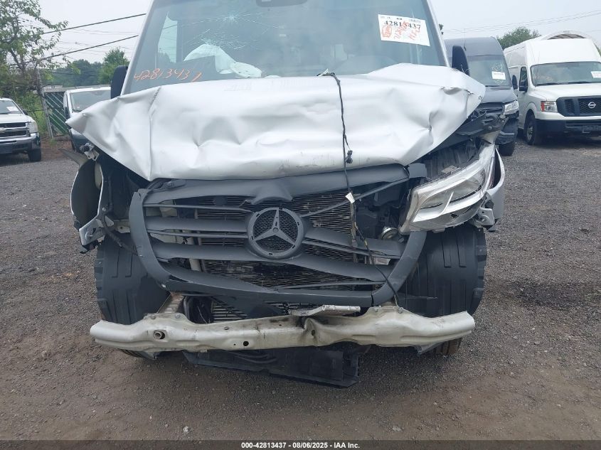 2022 Mercedes-Benz Sprinter 2500 Standard Roof I4 VIN: W1W40BHY9NT095174 Lot: 42813437