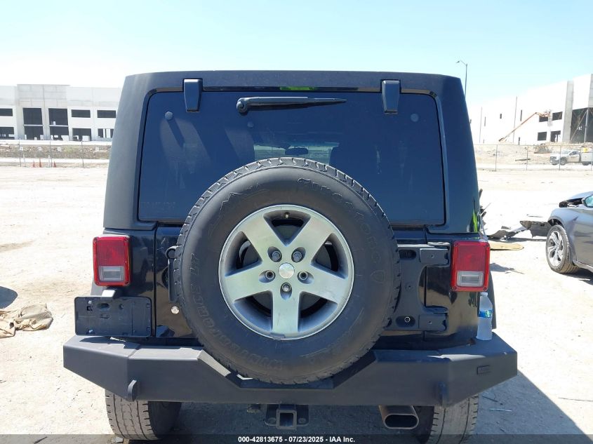 2012 Jeep Wrangler Unlimited Rubicon VIN: 1C4HJWFG2CL146992 Lot: 42813675