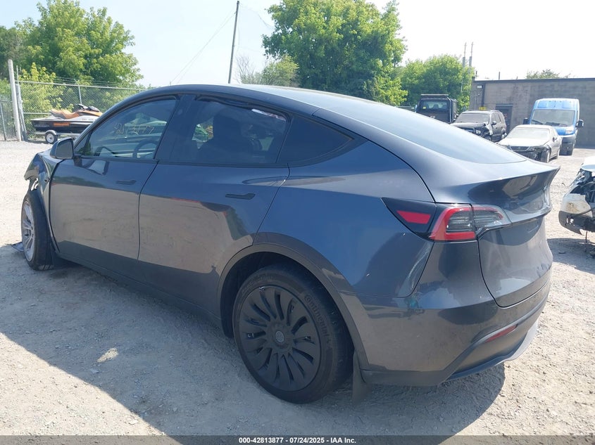 2023 Tesla Model y AWD LONG RANGE DUAL MOTOR ALL-WHEEL DRIVE Gray Lot 111042813877 Vin 7SAYGAEE8PF878556